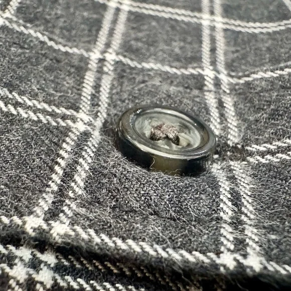 J.Crew Men’s Slim Fit Flannel Shirt Black & White Windowpane Plaid Size Medium - Picture 2 of 5